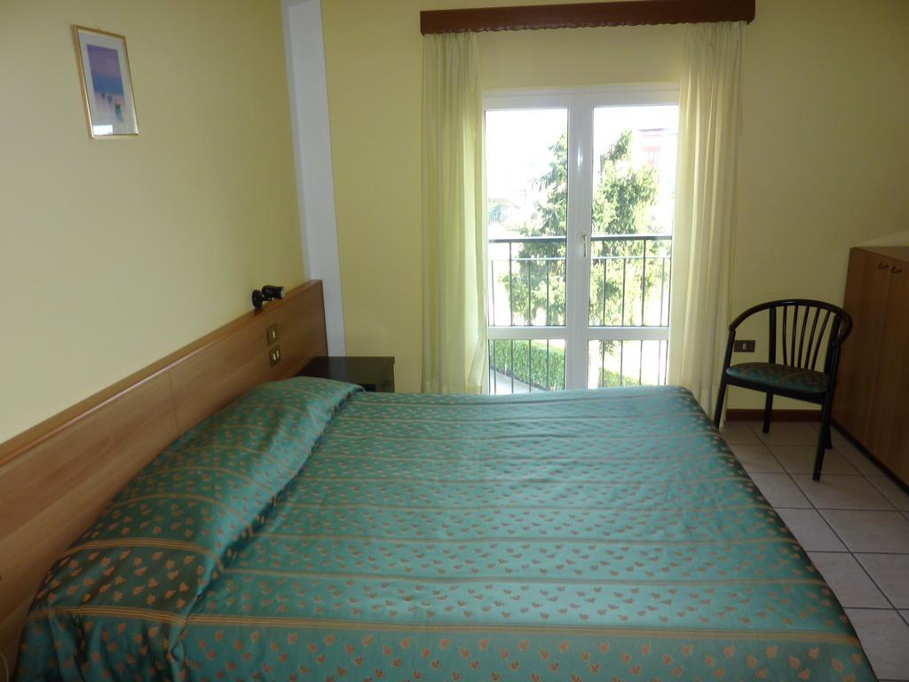Hotel Del Fiume Cannobio Bagian luar foto