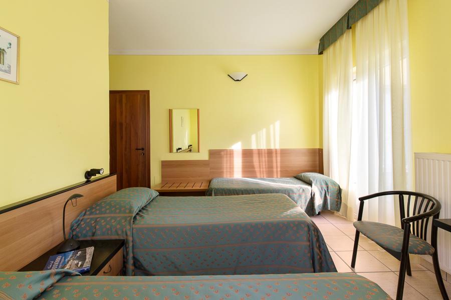 Hotel Del Fiume Cannobio Bagian luar foto